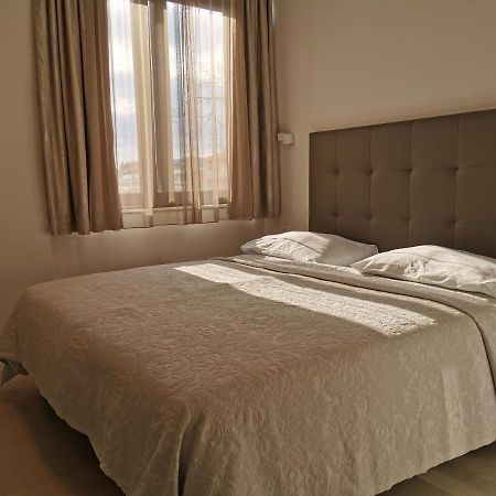 Luxury Rooms Pino Split Luaran gambar