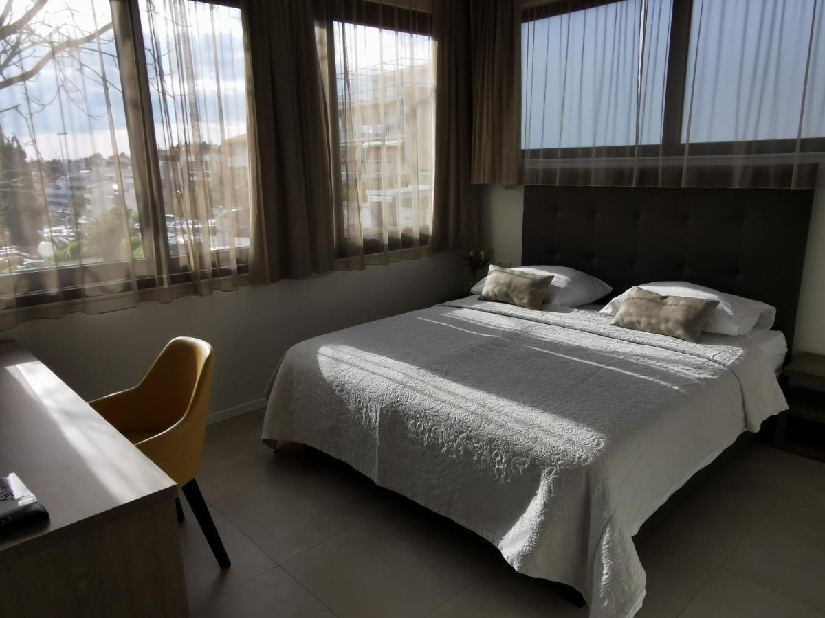 Luxury Rooms Pino Split Luaran gambar