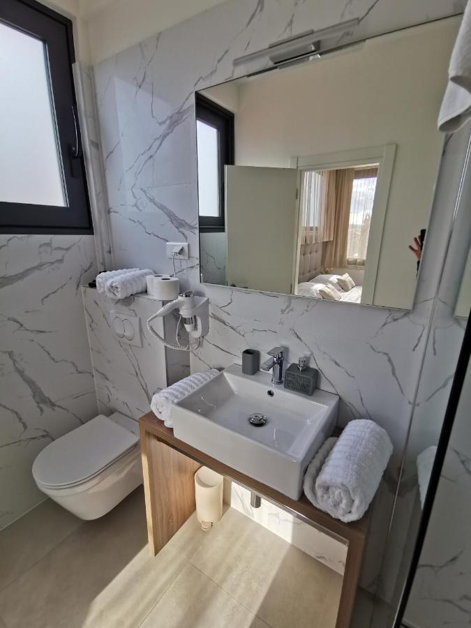 Luxury Rooms Pino Split Luaran gambar