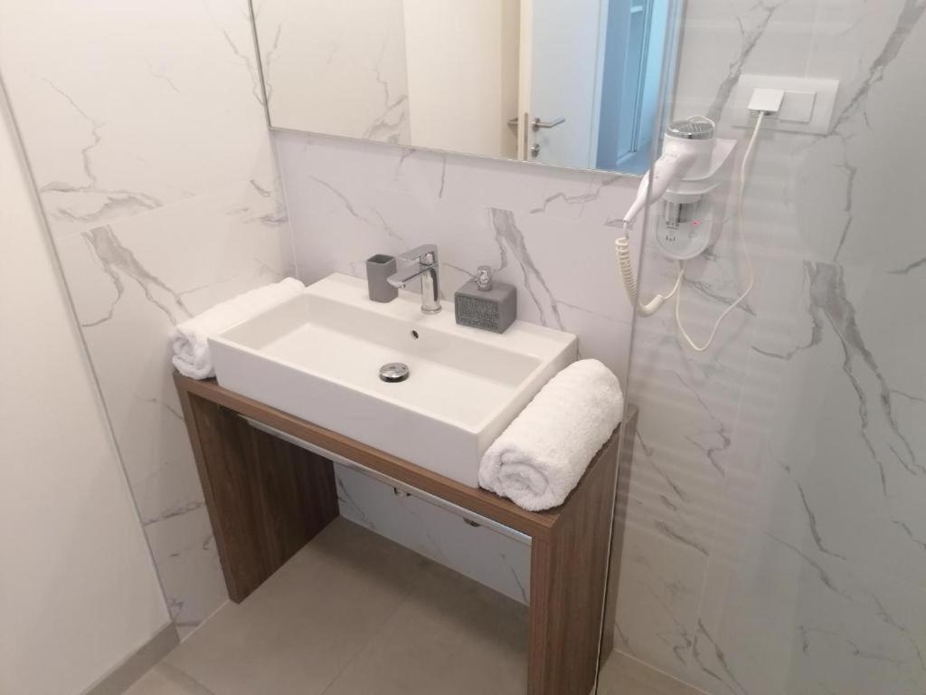 Luxury Rooms Pino Split Luaran gambar