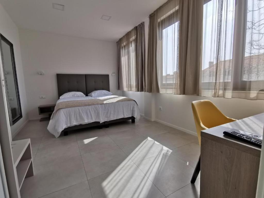 Luxury Rooms Pino Split Luaran gambar